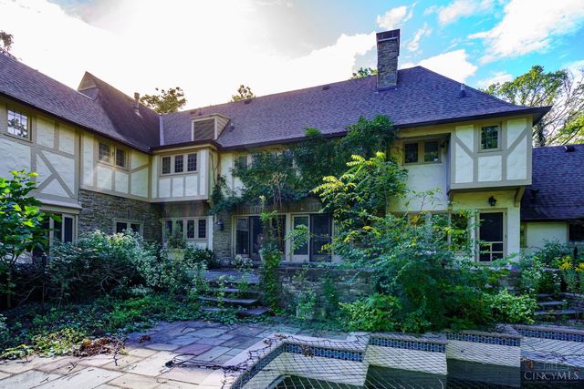 14 Garden Place, Cincinnati, OH 45208
