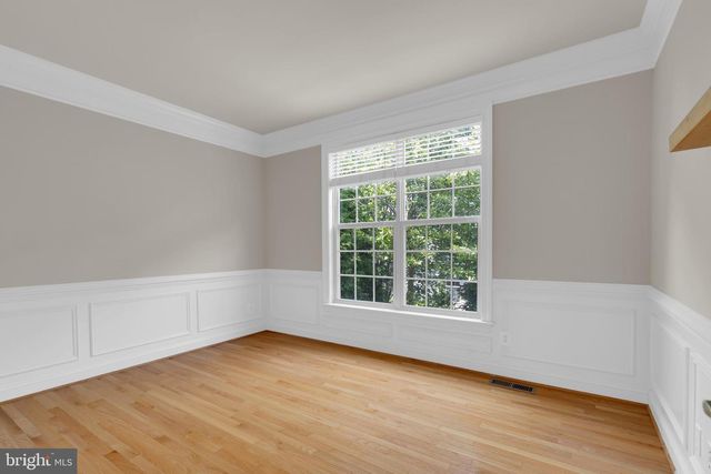 42706 CHISHOLM, Ashburn, VA 20148