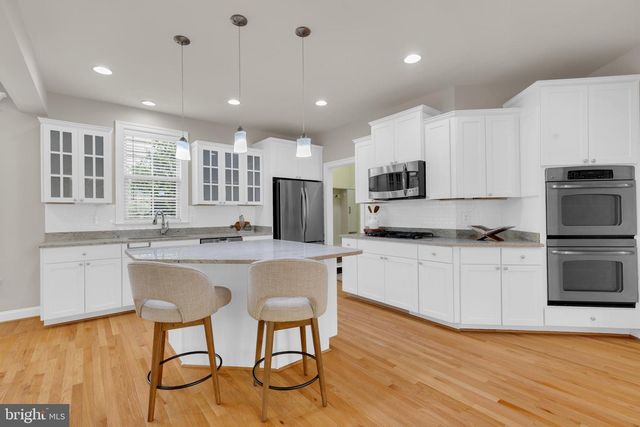 42706 CHISHOLM, Ashburn, VA 20148
