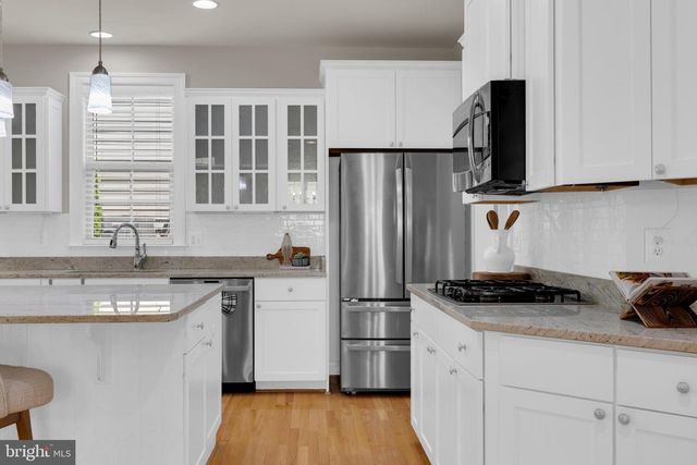 42706 CHISHOLM, Ashburn, VA 20148