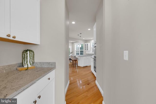 42706 CHISHOLM, Ashburn, VA 20148