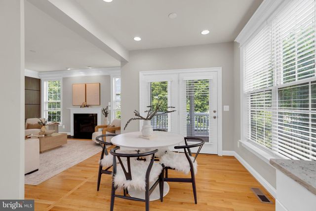 42706 CHISHOLM, Ashburn, VA 20148