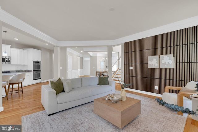 42706 CHISHOLM, Ashburn, VA 20148
