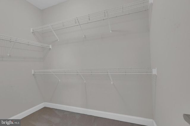 42706 CHISHOLM, Ashburn, VA 20148