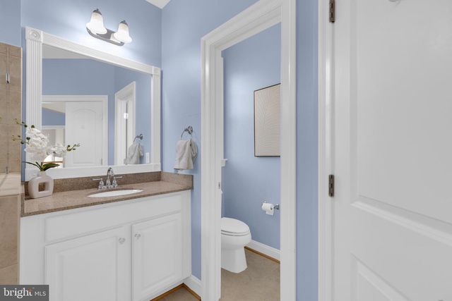 42706 CHISHOLM, Ashburn, VA 20148