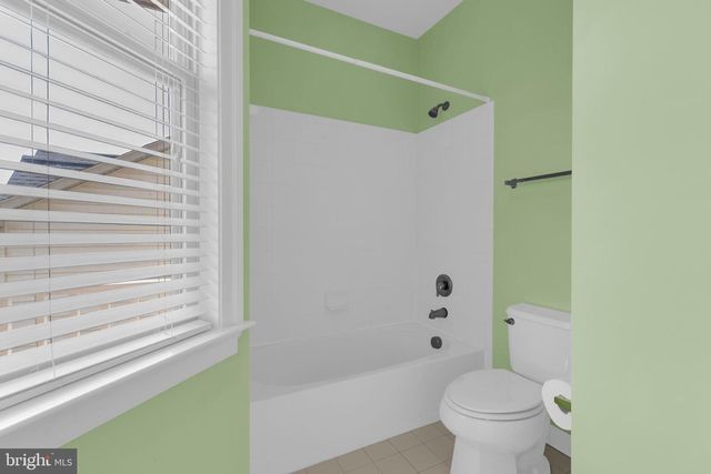 42706 CHISHOLM, Ashburn, VA 20148