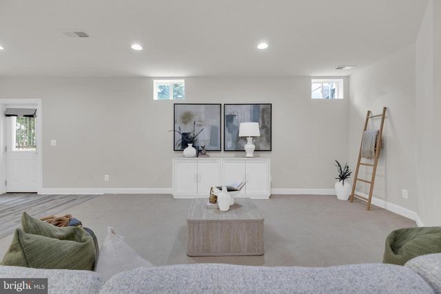42706 CHISHOLM, Ashburn, VA 20148