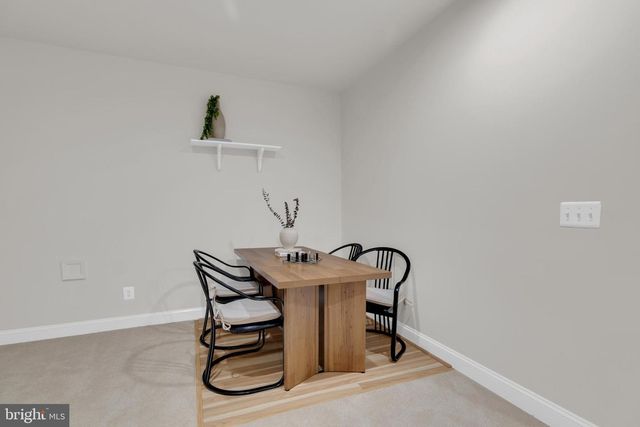42706 CHISHOLM, Ashburn, VA 20148