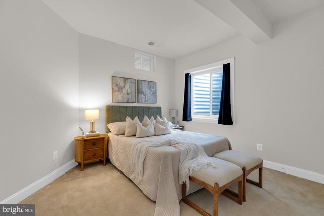42706 CHISHOLM, Ashburn, VA 20148