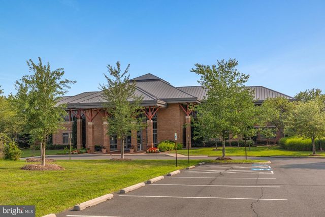 42706 CHISHOLM, Ashburn, VA 20148