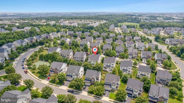 42706 CHISHOLM, Ashburn, VA 20148