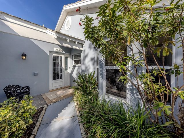 561 CLUBSIDE CIRCLE 58, Venice, FL 34293