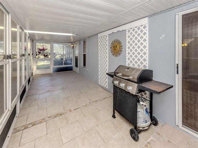 561 CLUBSIDE CIRCLE 58, Venice, FL 34293