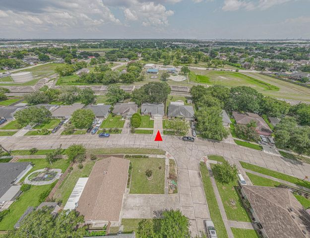 3331 Fern Rock Drive, La Porte, TX 77571