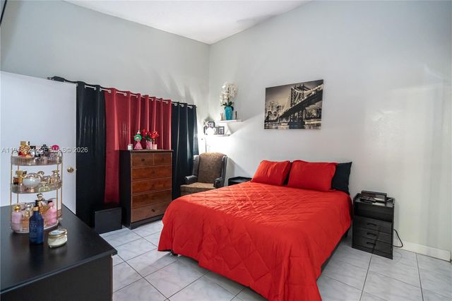 15235 SW 64th Ter 9-35, Miami, FL 33193