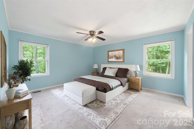 15 Carriage Court, Hendersonville, NC 28791