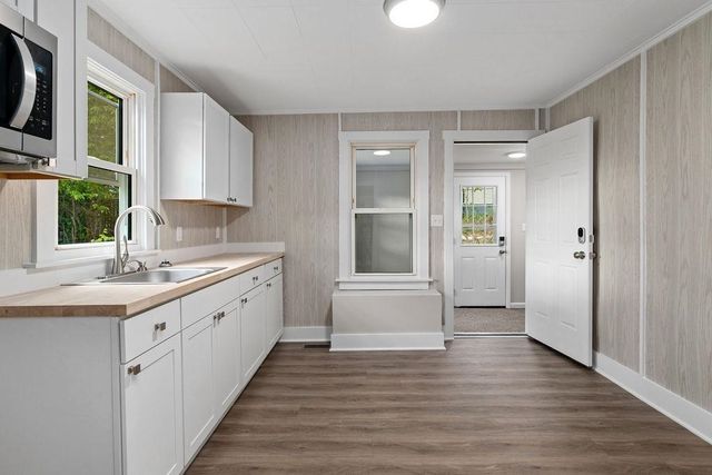 837 FABER AVE, Waynesboro, VA 22980