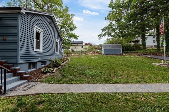 837 FABER AVE, Waynesboro, VA 22980