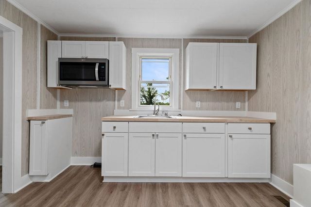 837 FABER AVE, Waynesboro, VA 22980