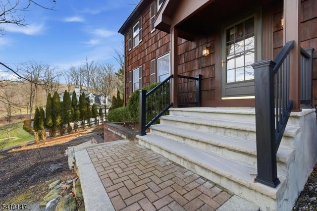 30 Cardinal Rd, Allamuchy Twp., NJ 07840