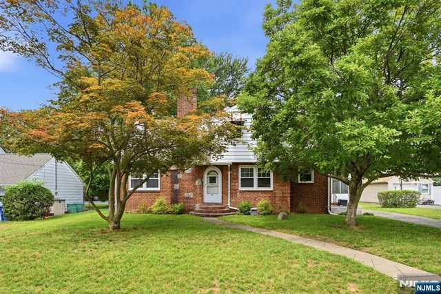 80 Highland Avenue, Emerson, NJ 07630