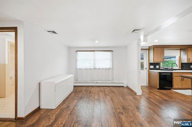 80 Highland Avenue, Emerson, NJ 07630