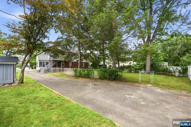 80 Highland Avenue, Emerson, NJ 07630