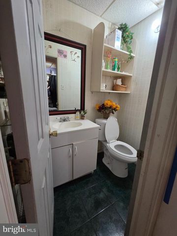 20 S ORANGE ST, Media, PA 19063