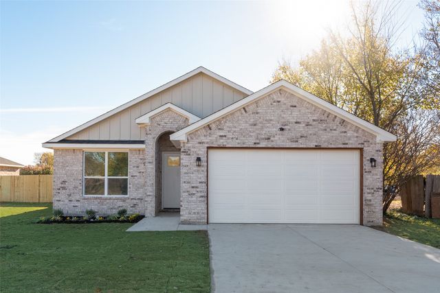 530 Elm Street, Forney, TX 75126