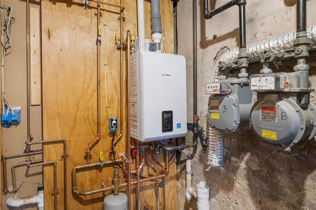 156 Yeoman Avenue, Cranston, RI 02920