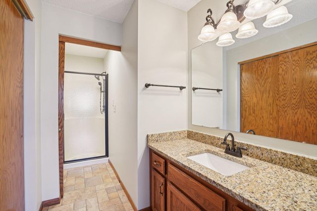 4035 Victoria Street N 212, Shoreview, MN 55126