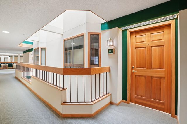 4035 Victoria Street N 212, Shoreview, MN 55126