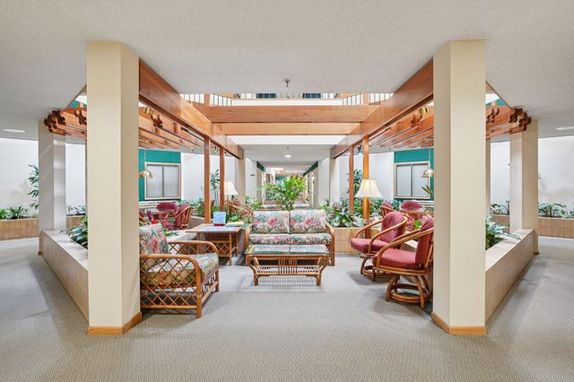 4035 Victoria Street N 212, Shoreview, MN 55126