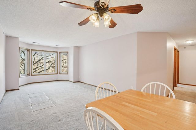 4035 Victoria Street N 212, Shoreview, MN 55126