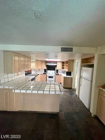 3797 Monument Street, Las Vegas, NV 89121