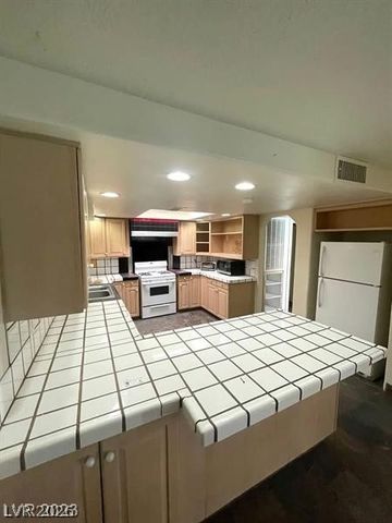 3797 Monument Street, Las Vegas, NV 89121