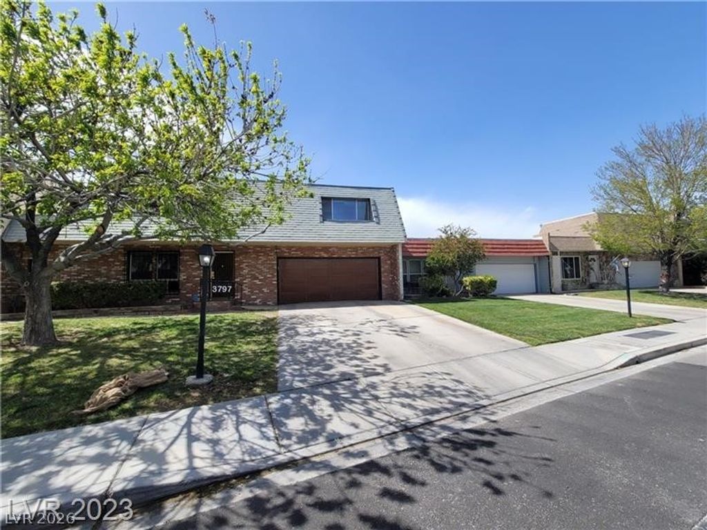 3797 Monument Street, Las Vegas, NV 89121