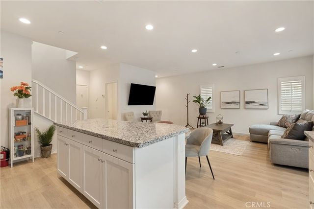 7194 Crescrendo Lane, Fontana, CA 92336