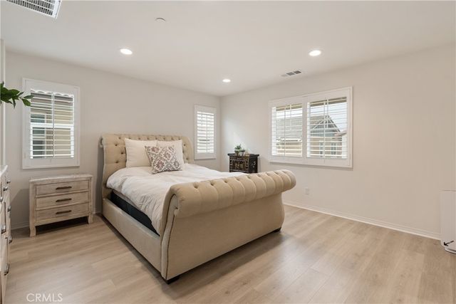 7194 Crescrendo Lane, Fontana, CA 92336