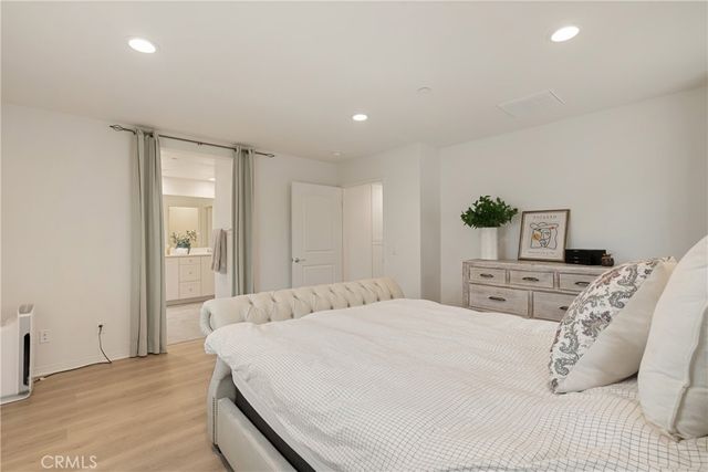 7194 Crescrendo Lane, Fontana, CA 92336