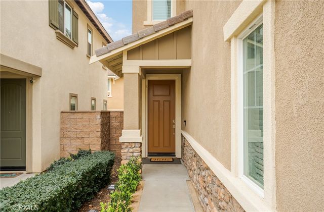 7194 Crescrendo Lane, Fontana, CA 92336