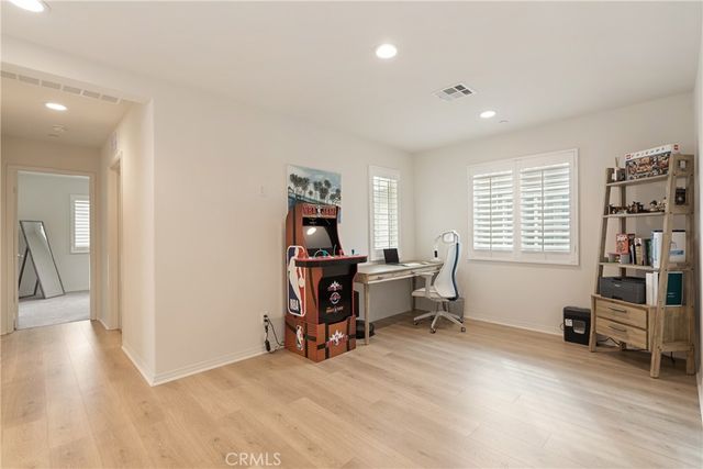 7194 Crescrendo Lane, Fontana, CA 92336