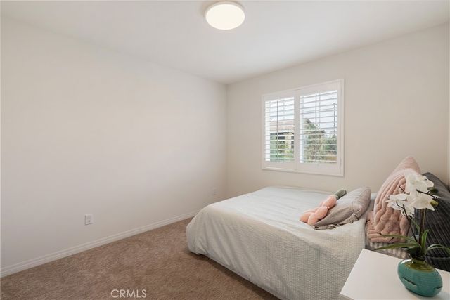 7194 Crescrendo Lane, Fontana, CA 92336