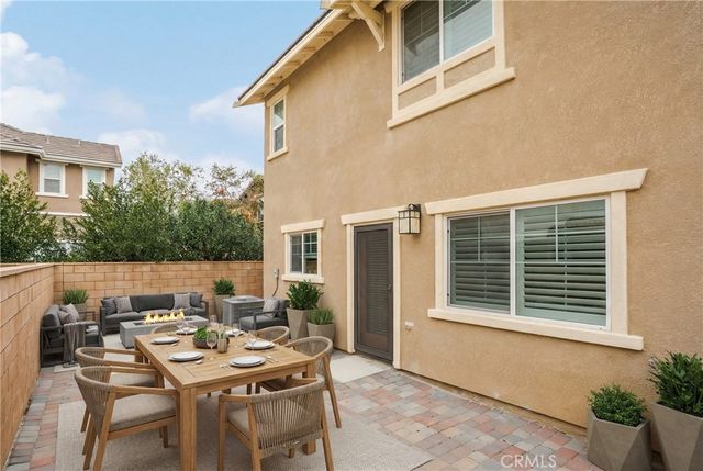 7194 Crescrendo Lane, Fontana, CA 92336