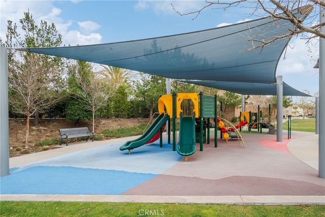 7194 Crescrendo Lane, Fontana, CA 92336