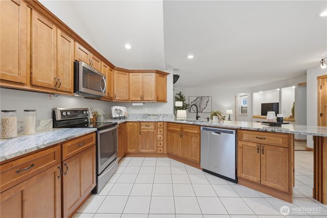 2482 NE 183rd Lane, Shoreline, WA 98155