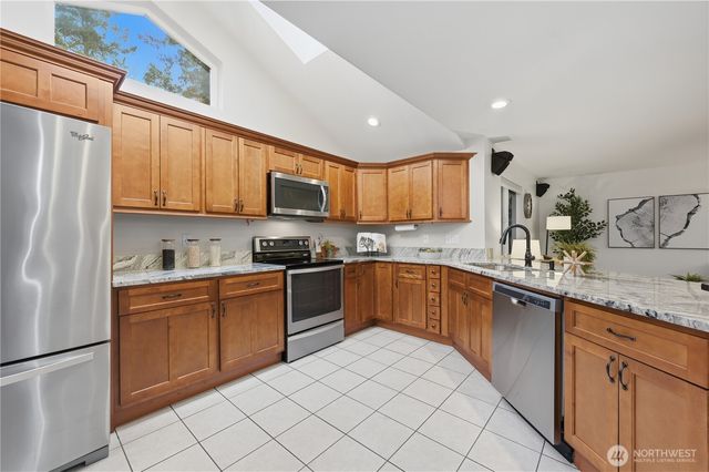 2482 NE 183rd Lane, Shoreline, WA 98155