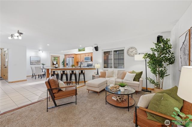 2482 NE 183rd Lane, Shoreline, WA 98155