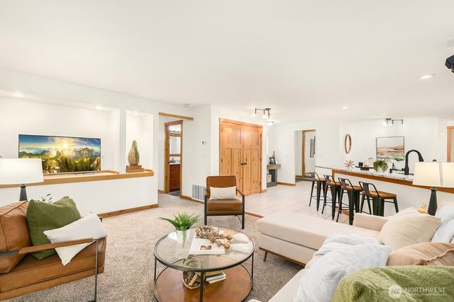 2482 NE 183rd Lane, Shoreline, WA 98155