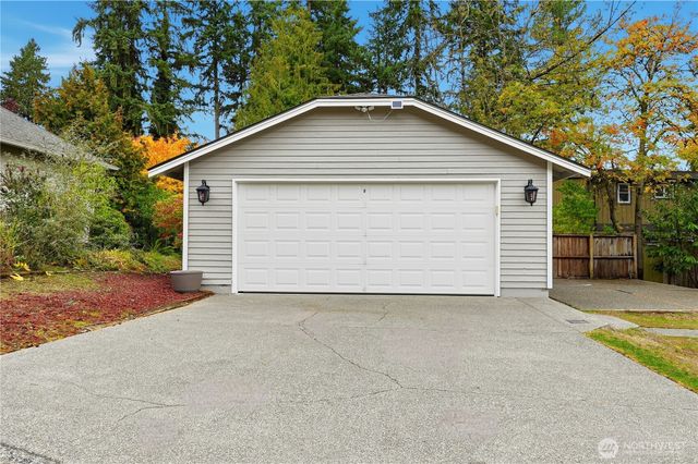 2482 NE 183rd Lane, Shoreline, WA 98155